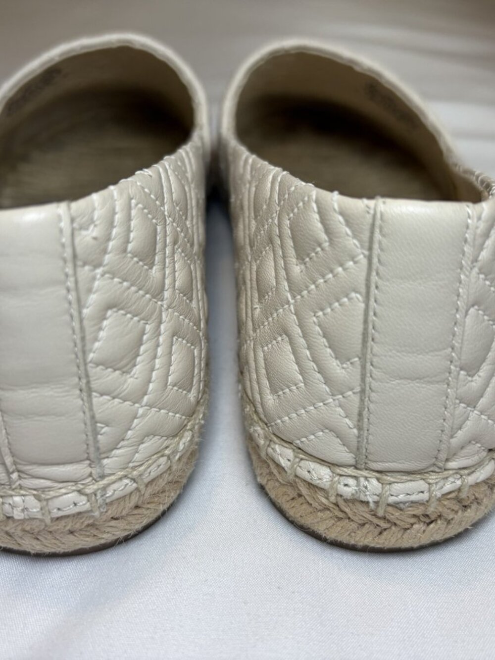 Tory Burch Cream Quilted Espadrille Flat Size 8 - Picture 3 of 10